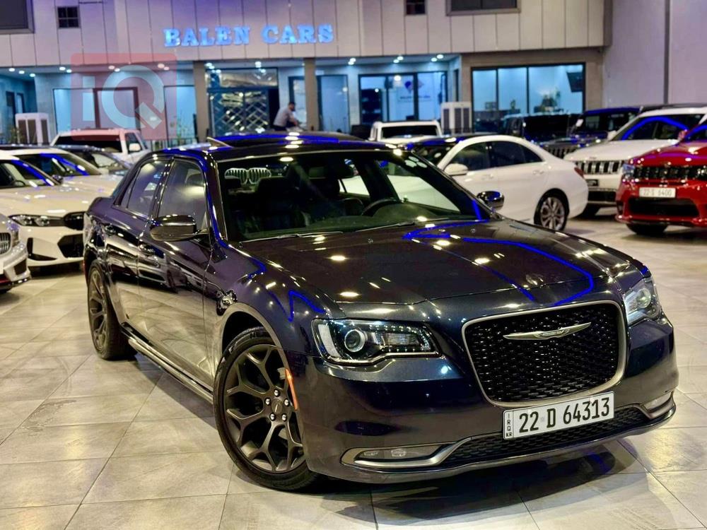 کرایسلەر 300